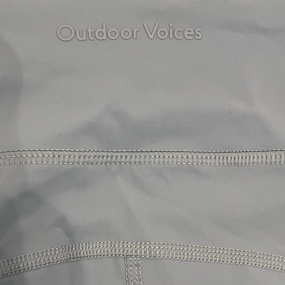 Outdoor Voices Light Gray‎ Warmup Bike Shorts Size Small Activewear Athleisure